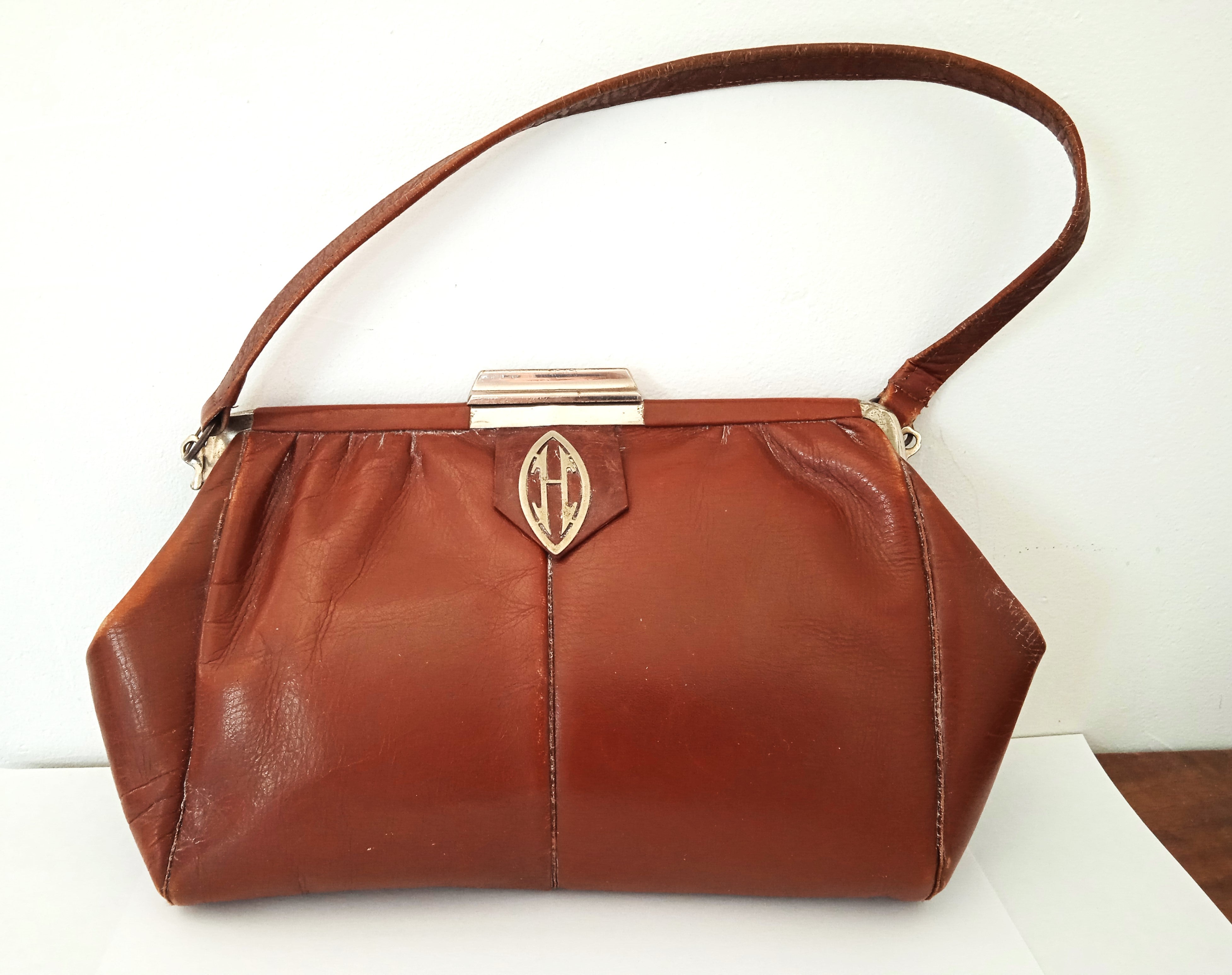 Pochette cuir femme vintage