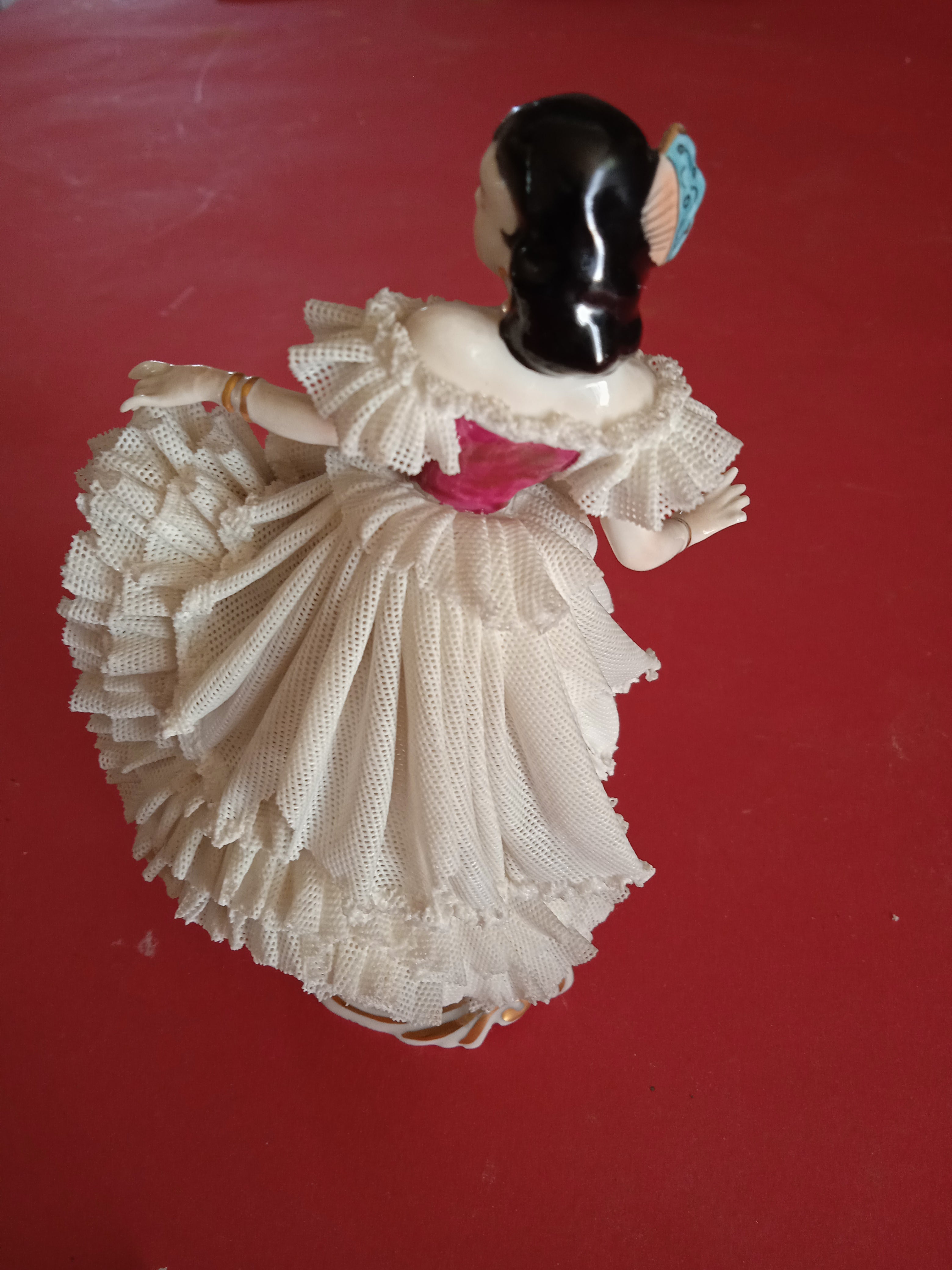 Dentelle de Porcelaine Danseuse