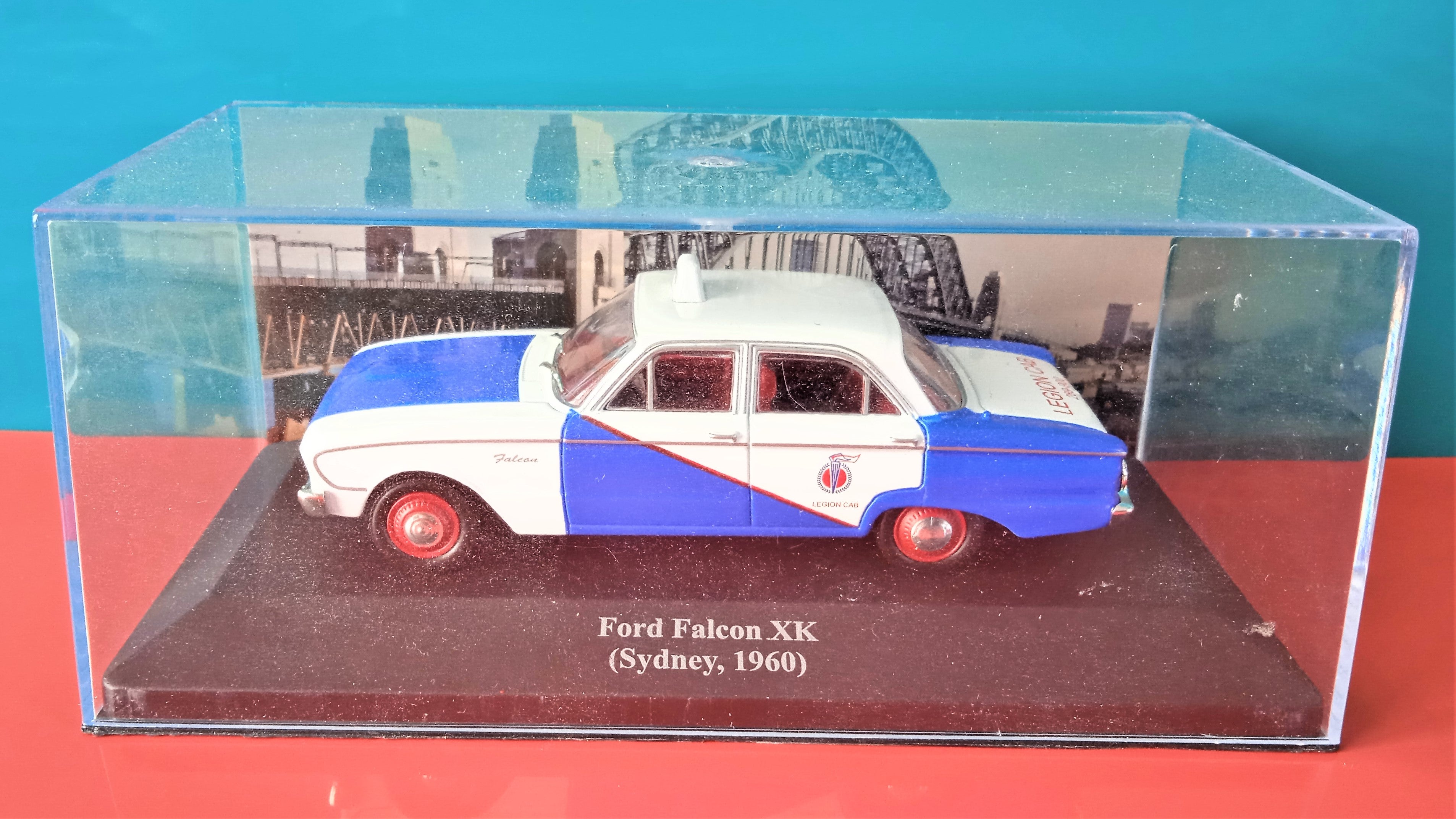 Voiture miniature IXO occasion  1/43 Taxis du monde  Ford Falcon XK (Sidney,1960)