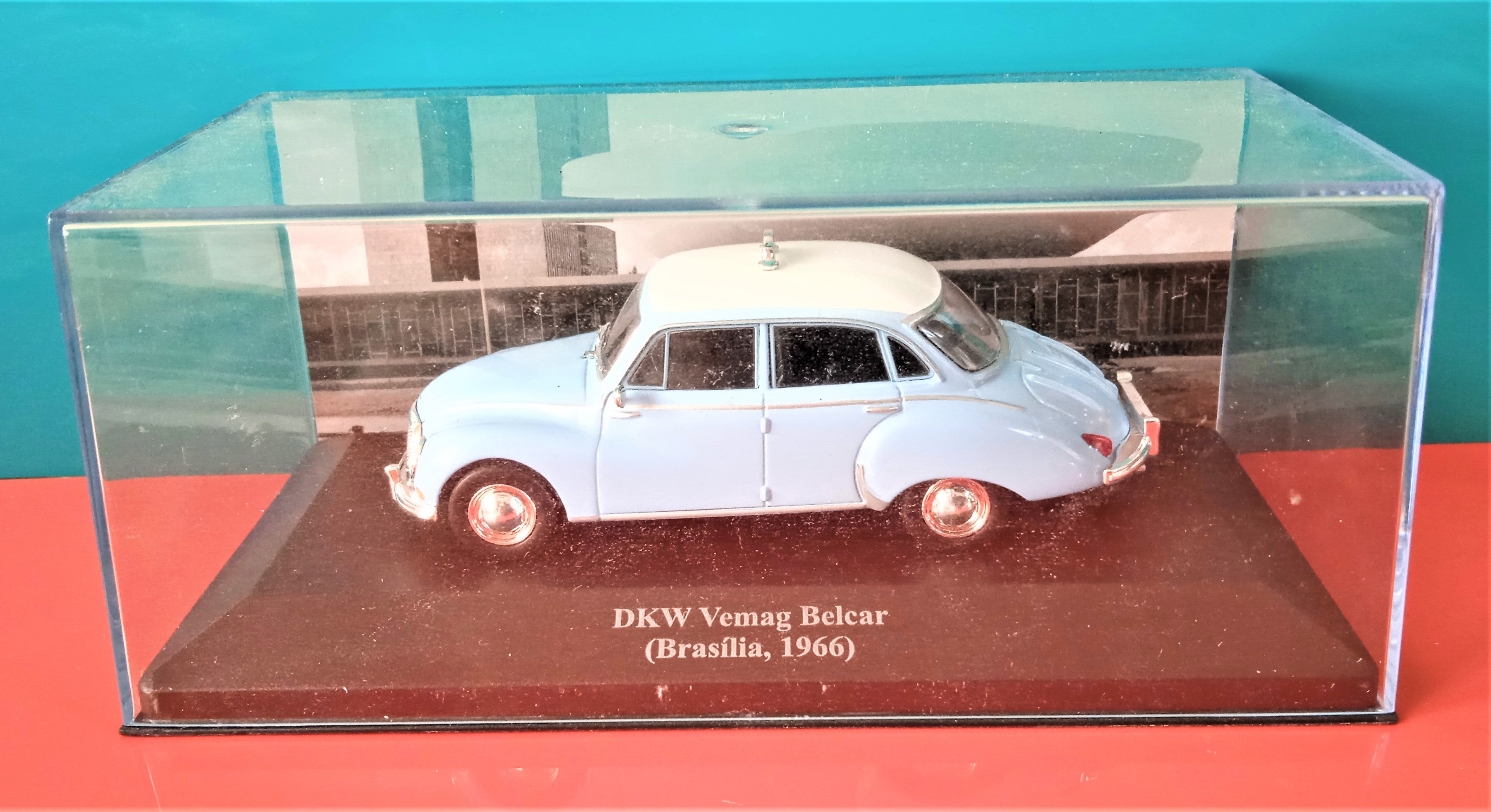 Voiture miniature IXO occasion  1/43 Taxis du monde   DKW Vemag Belcar (Brasilia 1966)