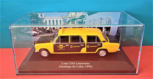 Voiture miniature IXO occasion  1/43 Taxis du monde Lada 2101 Limousine Santiago De Cuba 1995)