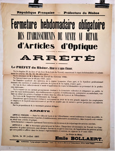 T2 A 11  Affiche Fermeture hebdomadaire obligatoire occasion