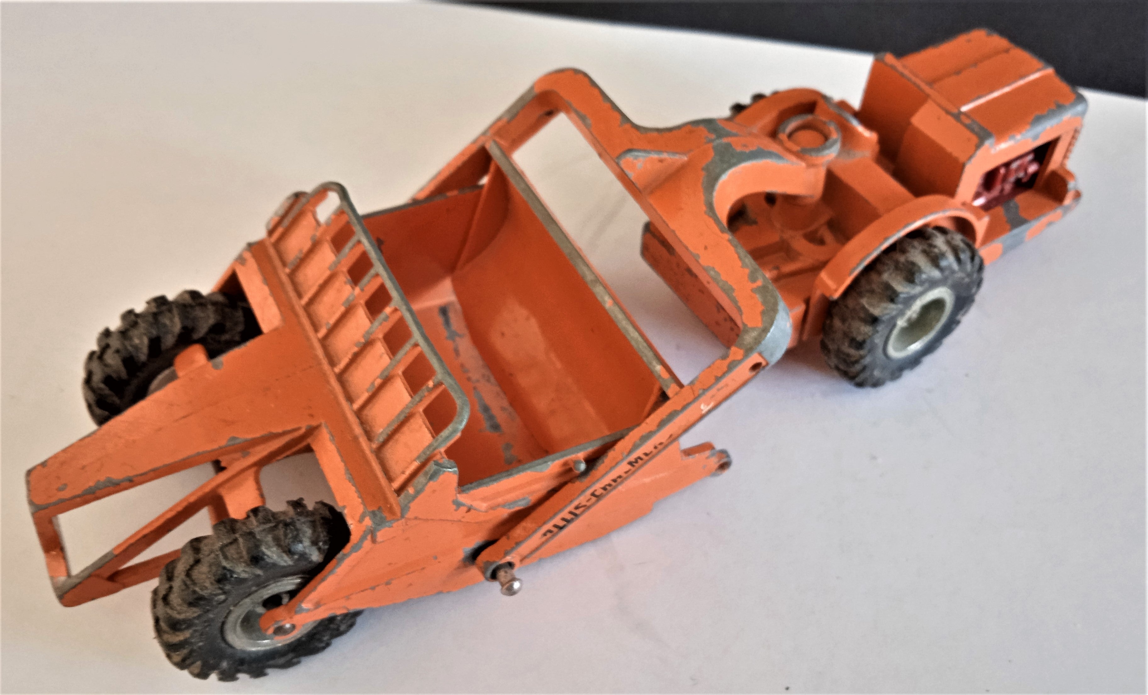 Allis Chalmers Scraper Matchbox King Size K-6