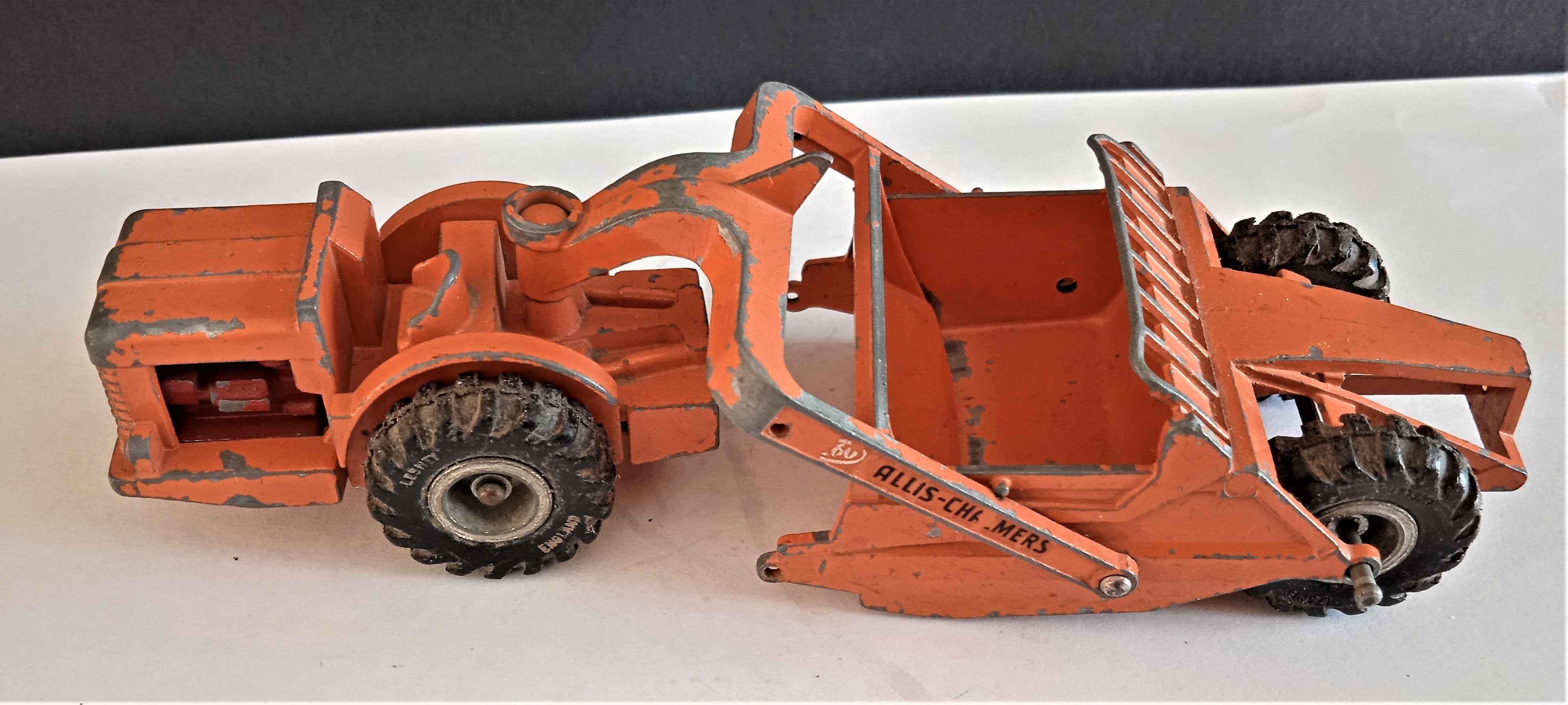 Allis Chalmers Scraper Matchbox King Size K-6