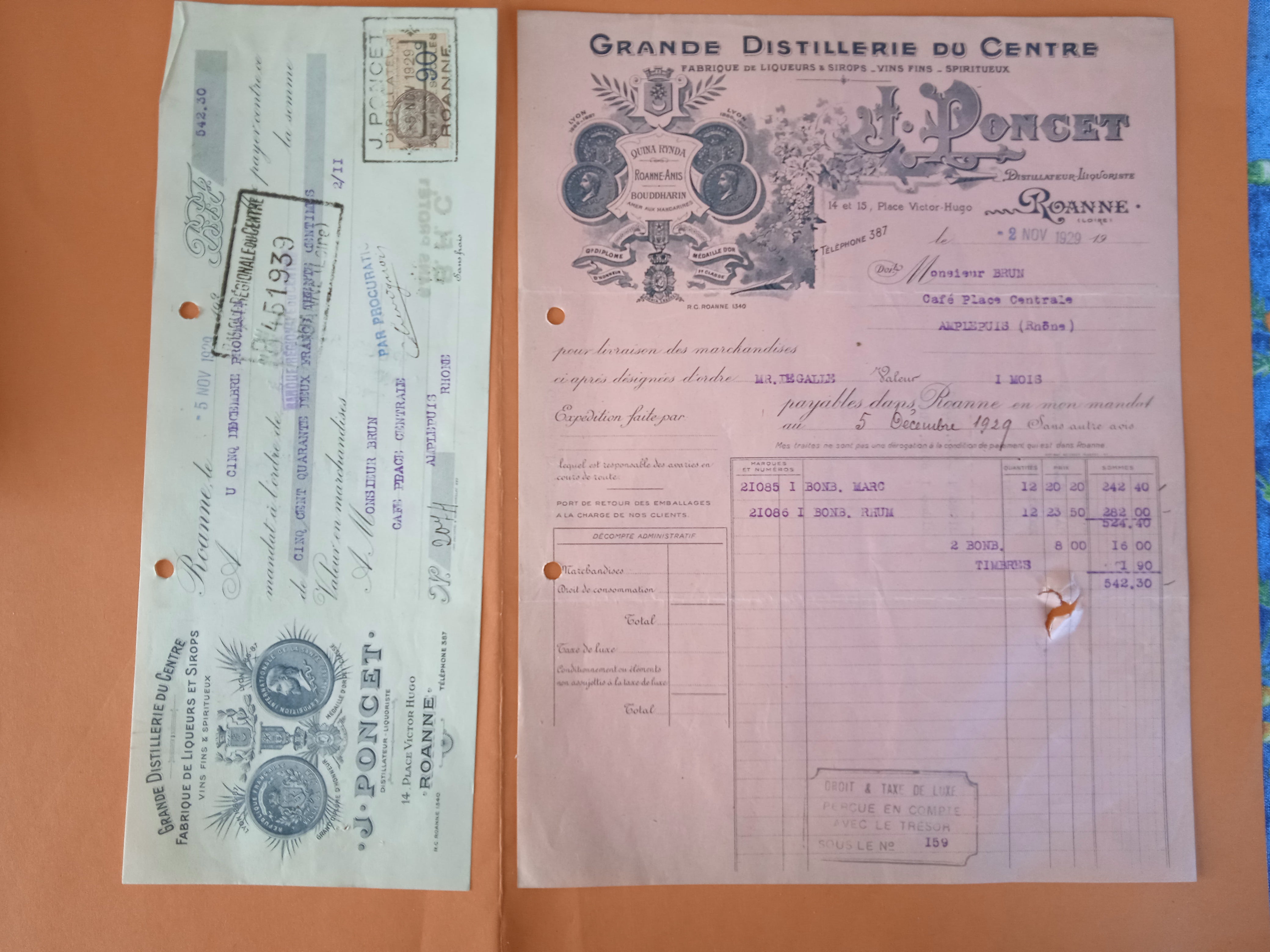 Authentiques Factures avec droits d' accises Années 30 occasion.  Poncet