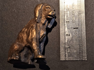 Petit chien en bronze