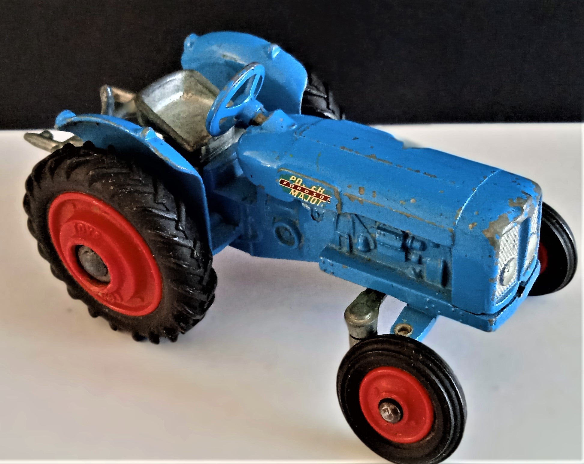 CORGI TOYS TRACTEUR FORDSON major CORGI 1/43e